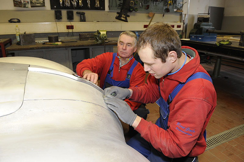 Aufbau BMW 328 Kamm Coupe