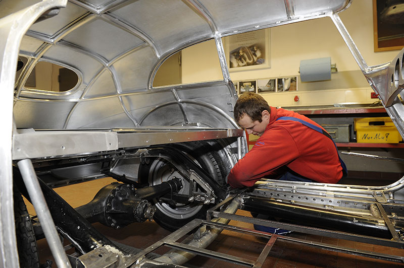 Aufbau BMW 328 Kamm Coupe