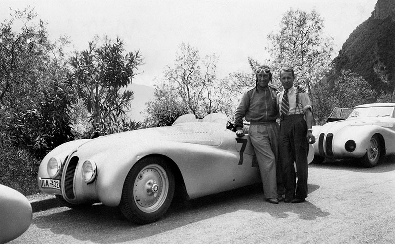 Lurani whrend der Rckfahrt von der Mille Miglia 1940