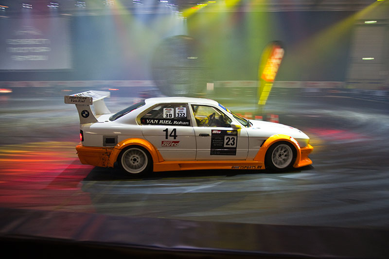Essen Motor Show 2010: Regelmig finden in der Motorsport Arena Vorfhrungen mit Rennautos statt.