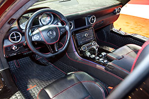 Brabus SLS AMG Star, Cockpit