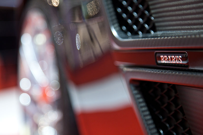 Brabus SLS AMG Star, Seitenschweller mit Brabus Schriftzug
