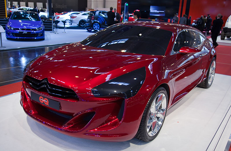 Citro�n GQ, 4-Zylinder-1,6-Liter Hybrid-Motor. 0-96 km/h in 4.5 Sek., H�chstgeschwindigkeit: 250 km/h, 80g CO2 Emission.