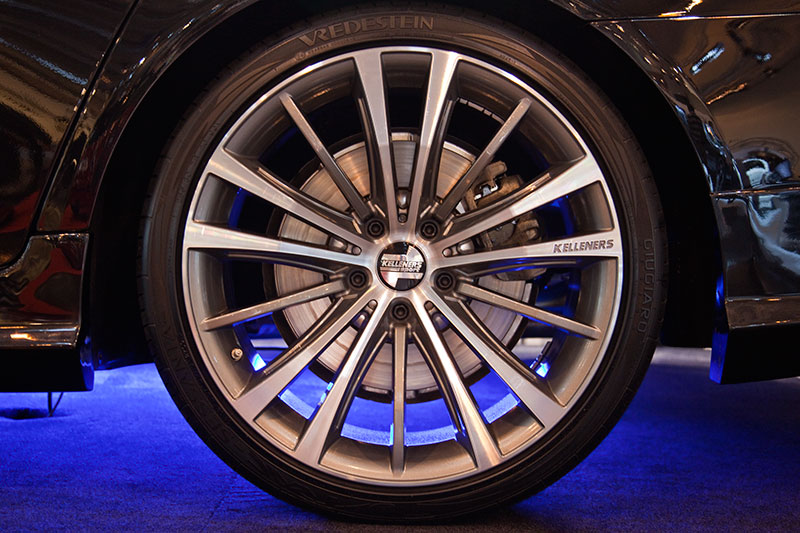 von Kelleners entwickeltes Alu-Rad 'Hamburg' in 9x20 Zoll Gre vorne bzw. 10x20 Zoll hinten