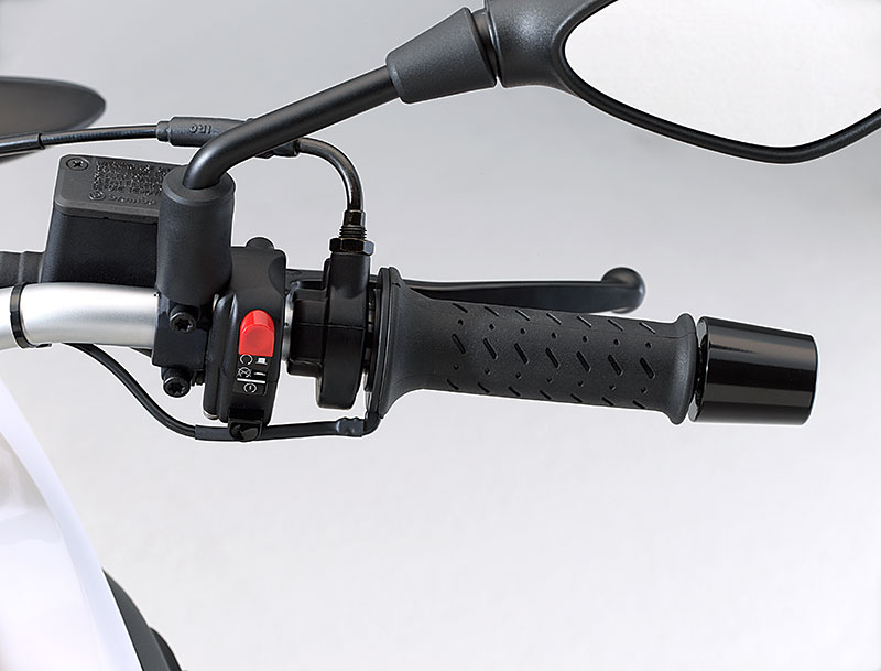 BMW G 650 GS, Griff mit Spiegel rechts