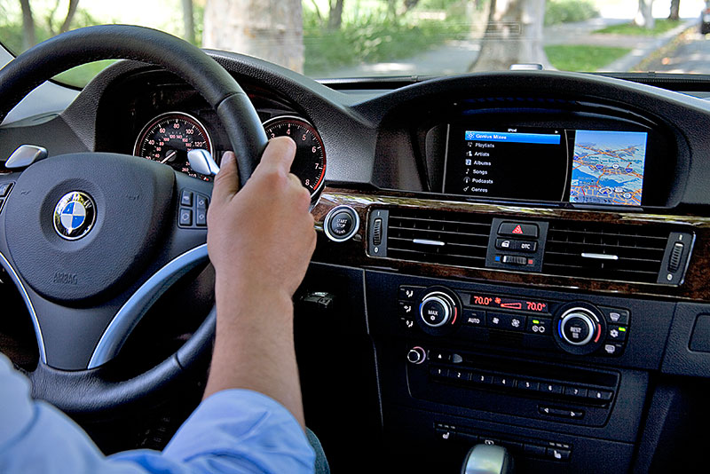 iPod Out HauptMen� von BMW ConnectedDrive