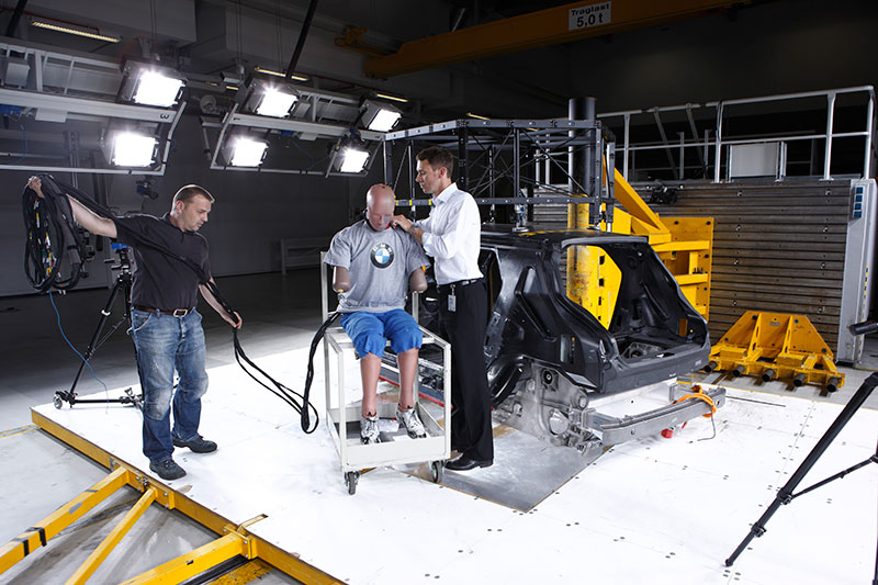 Erprobungstr�ger mit CFK-Fahrgastzelle