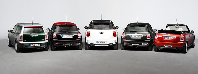 Die MINI Familie. MINI, MINI Clubman, MINI Cabrio, MINI Countryman und MINI John Cooper Works.