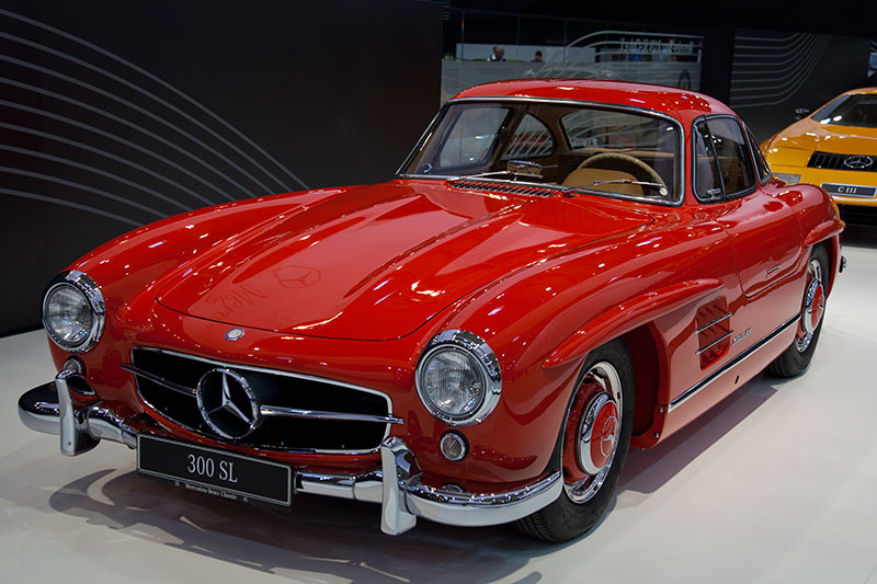 Maxi Hoffmann, ein US-Importeur, berzeugte Mercedes diese leistungsstarke Coup auf den Markt zu bringen