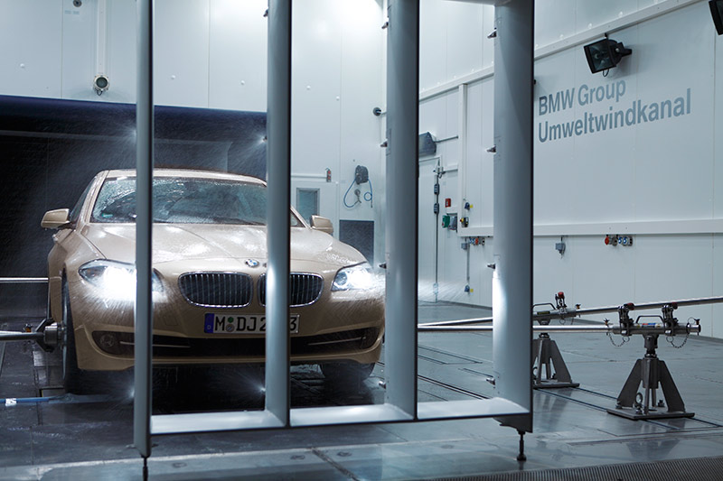 Das neue Energie- und umwelttechnische Versuchszentrum - Umweltwindkanal - Regensimulation