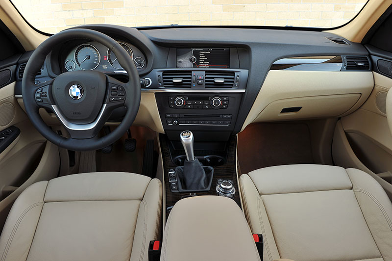 BMW X3 2.0d (F25), Innenraum vorne