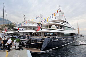 BMW bei der Monaco Yacht Show: Luxusyacht 'Cloud 9', BMW Markenbotschafter Prinz Leopold von Bayern