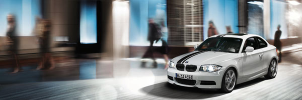 BMW 1er Coupé, Sportstreifen, 18 Zoll Doppelspeiche 182