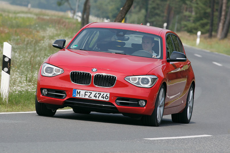 BMW 118i Sport Line (F25)