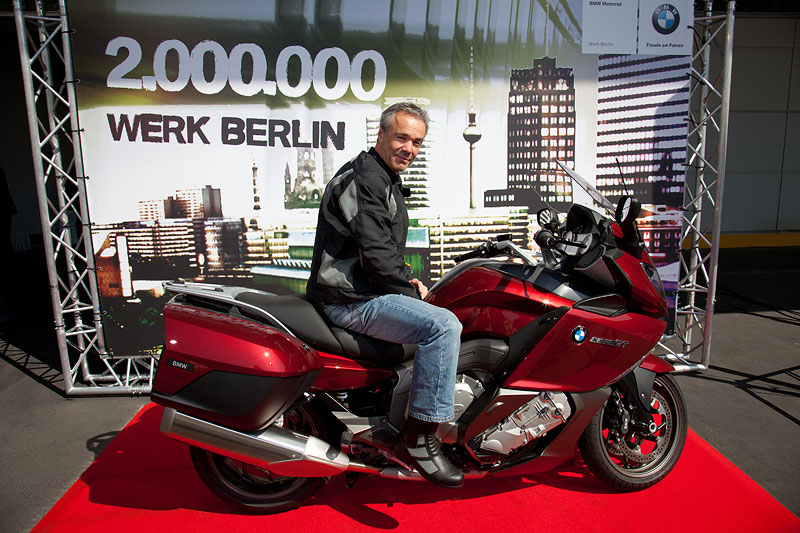 BMW Werk Berlin produziert zweimillionstes Motorrad: Hannes Jaenicke