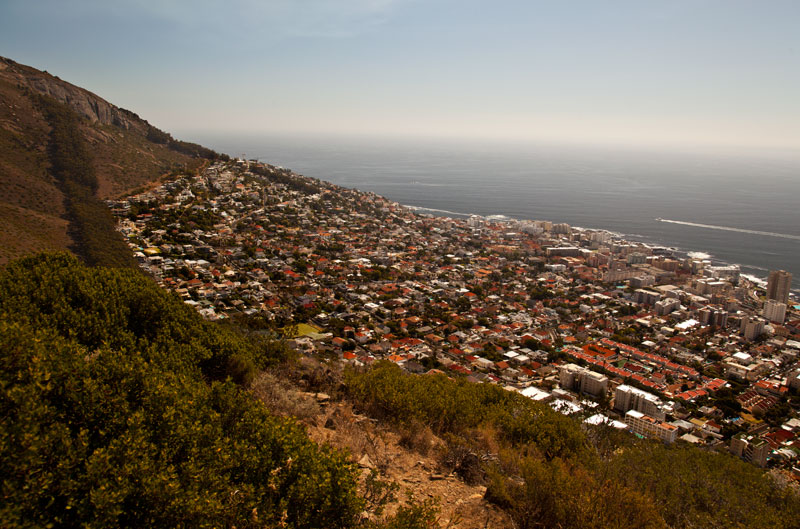 Blick vom Signal Hill auf die Atlantikküste und Kapstadt.