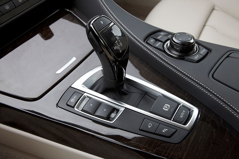 BMW 640i Coup�, Automatikw�hlhebel