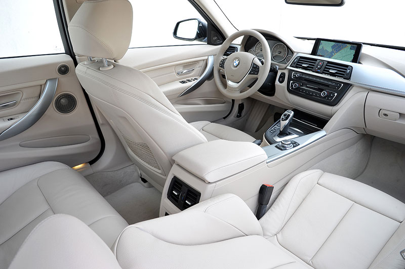 BMW 320d Modern Line