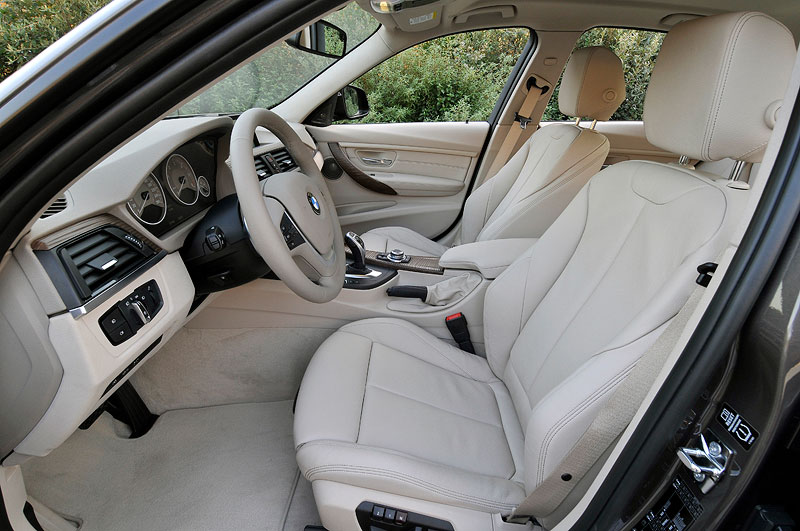 BMW 320d Modern Line, Interieur