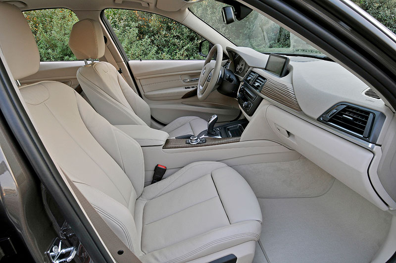 BMW 320d Modern Line, Interieur
