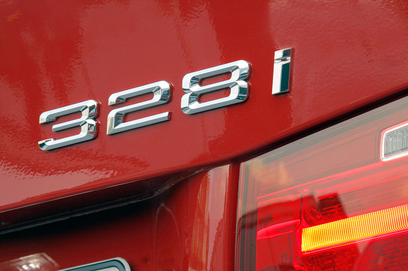 BMW 328i Sport Line, Typ-Bezeichnung auf der Heckklappe