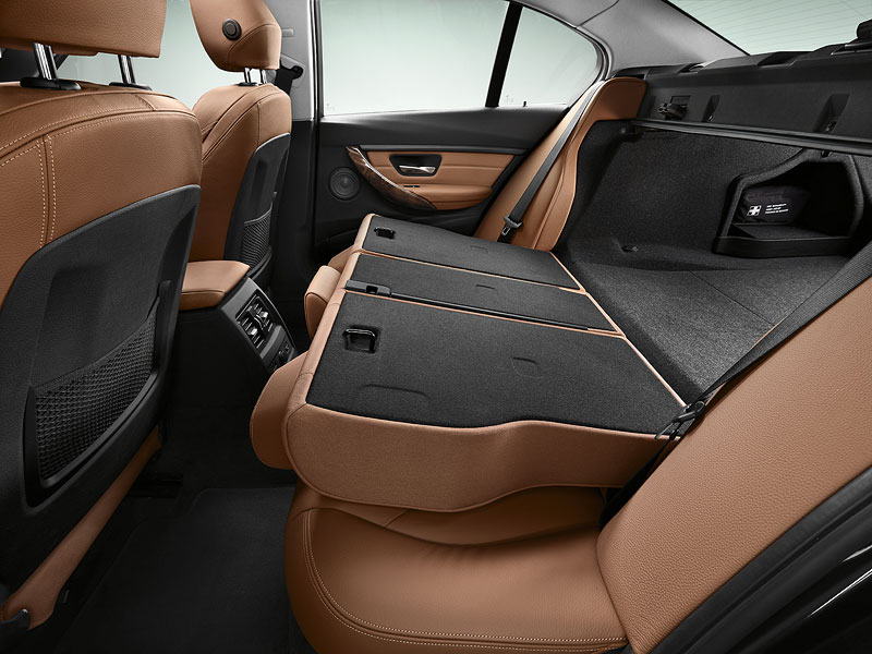 Neuer BMW 3er: Fondsitzlehne komplett umgeklappt