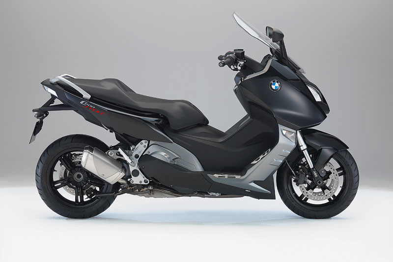 BMW C 600 Sport in Saphirschwarz metallic