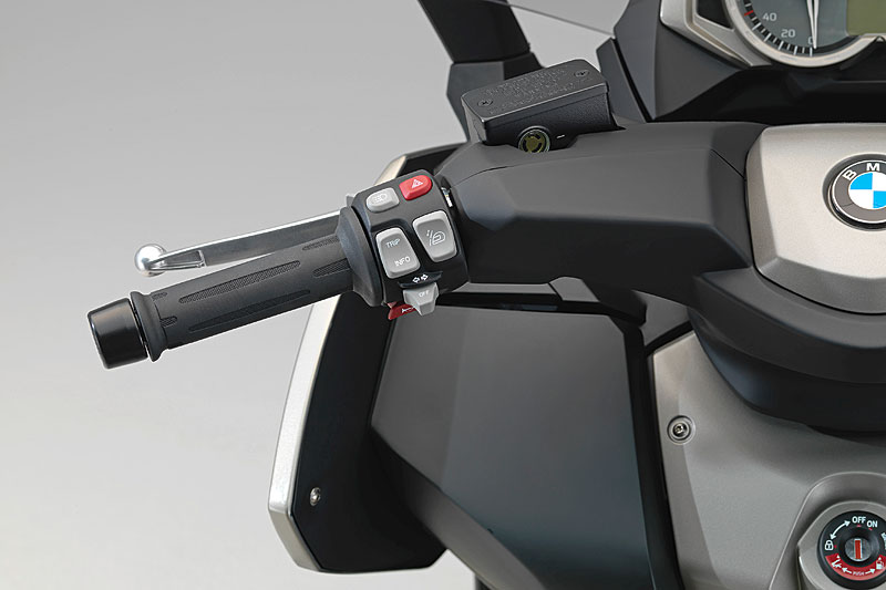 BMW C 650 GT, linker Griff, 5fach verstellbarer Bremsgriff, optional beheizt
