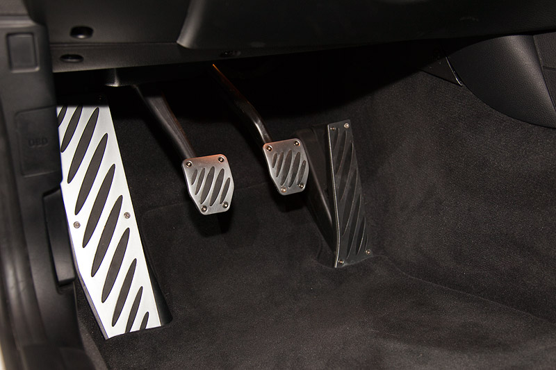 BMW 1er (E87) mit BMW Performance Alu Pedalauflagen (87 Euro)