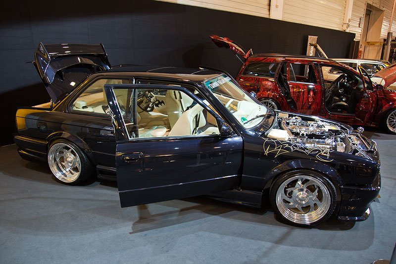 Essen Motor Show 2011: BMW E30 Coup von Manuel Steinwand, mit Luftfahrwerk (Spezialanfertigung)