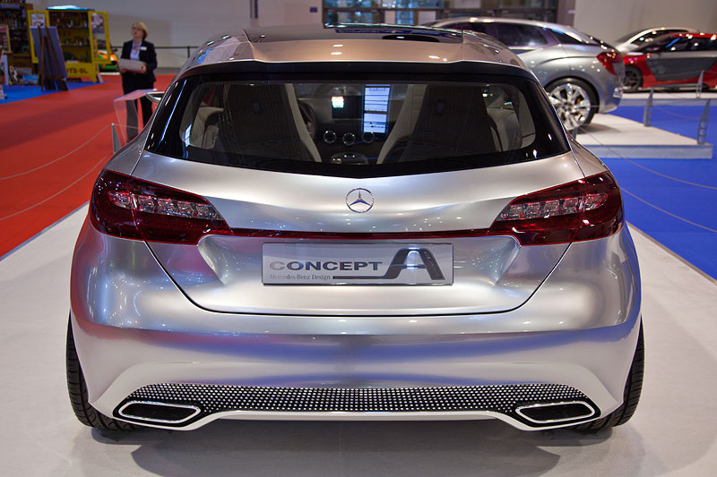 Mercedes Concept A, Studie fr die zuknftige A-Klasse, 4-Zylinder Zweiliter-Turbomotor mit 210 PS