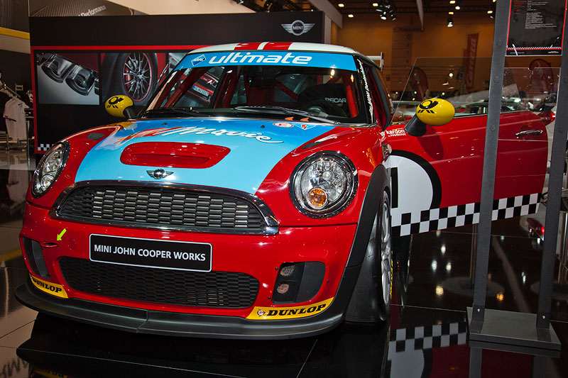 MINI John Cooper Works Challenge, Chili Red (Dach wei), 1.598 ccm, 211 PS, 1.270 kg