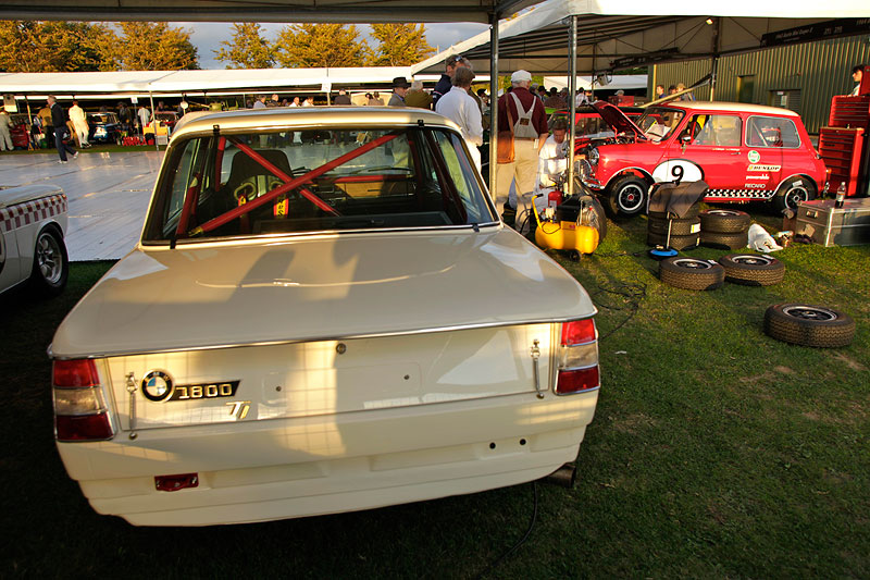 Die BMW Group Classic beim Goodwood Revival 2011.