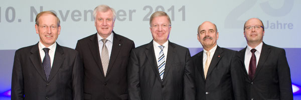 25 Jahre BMW Werk Regensburg v.l.n.r. Dr. Andreas Wendt, Horst Seehofer, Frank-Peter Arndt, Hans Schaidinger und Werner Zierer
