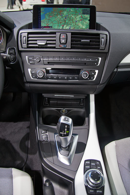 BMW 118d Urban Line, Mittelkonsole vorne
