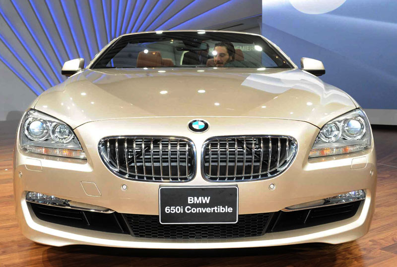 Weltpremiere in Detroit: das BMW 6er Cabrio