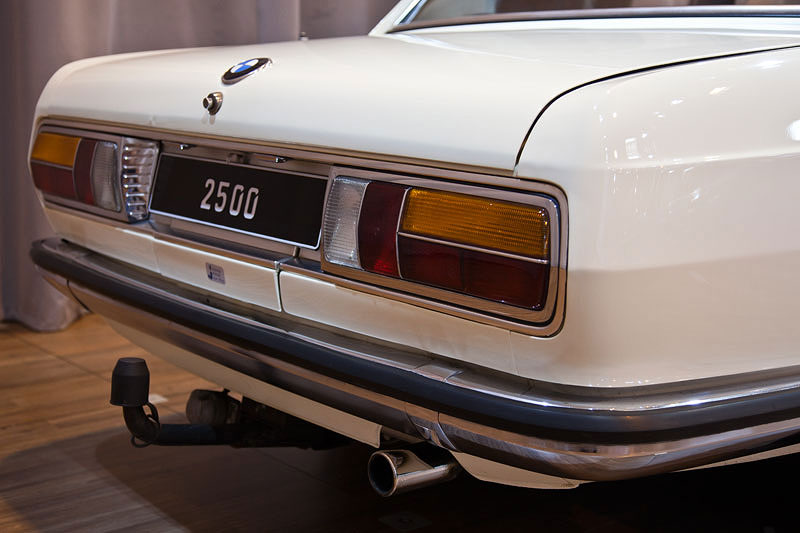 BMW 2500, Heckansicht