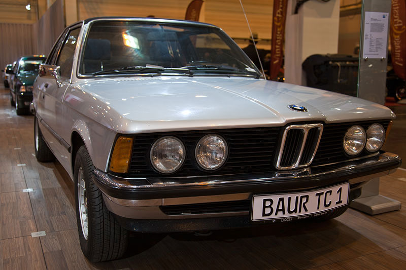 BMW 323i Baur Topcabriolet von Norbert Koch (BMW Baur TC Club) auf der Techno Classica 2011