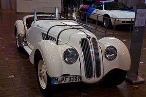 Techno Classica 2011: BMW 328