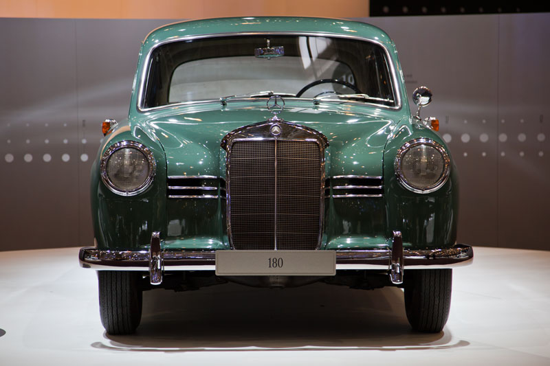 Techno Classica 2011: Mercedes-Benz 180 'Ponton' (Baureihe W�120/121)