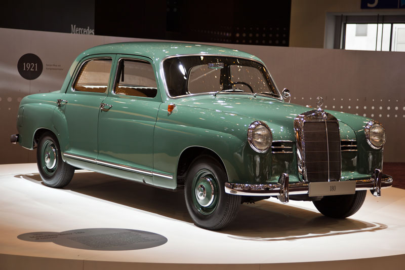 Techno Classica 2011: Mercedes-Benz 180 'Ponton' (Baureihe W�120/121)