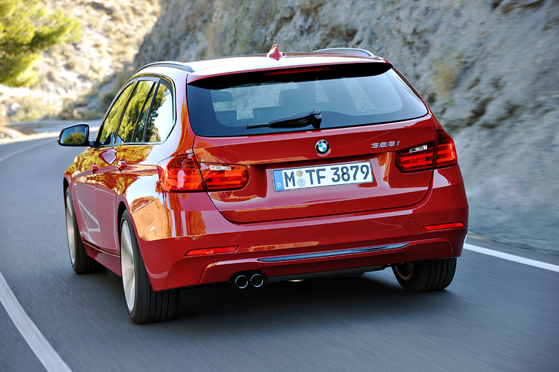 BMW 328i Touring (F31)