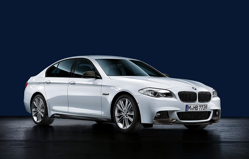 Foto: BMW 3er Limousine mit BMW M Performance Zubehör ? Exterieur