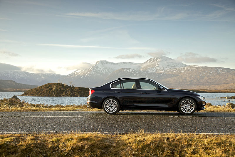 BMW 335i Luxury Line (F30)