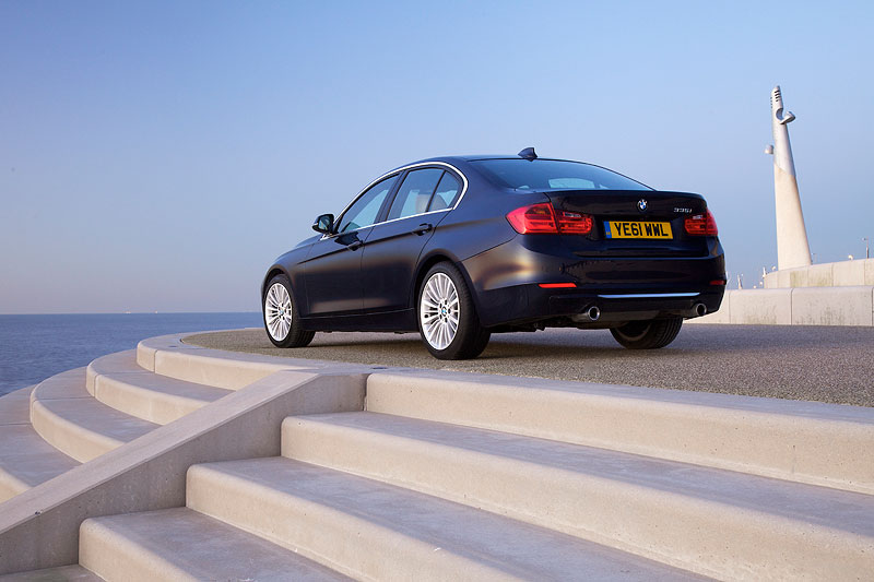 BMW 335i Luxury Line (F30)