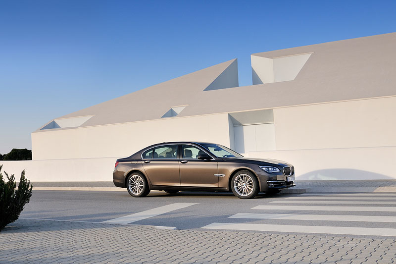 BMW 750Li Facelift (F02 LCI)