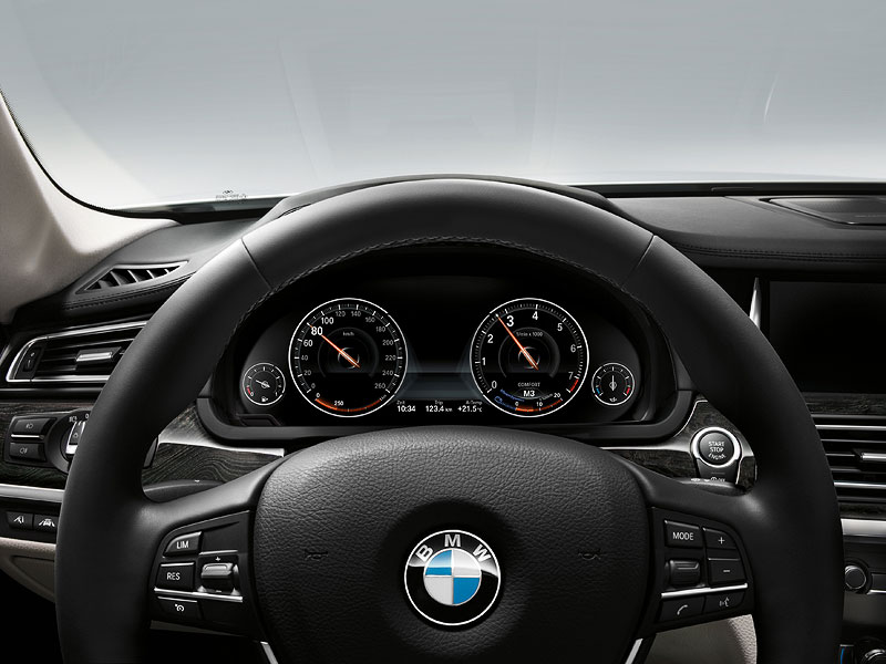 BMW 7er Facelift, Multifunktionstacho