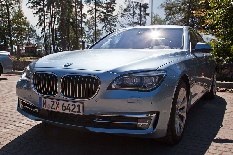 Testwagen in St. Petersburg: BMW ActiveHybrid 7 (F04 LCI)