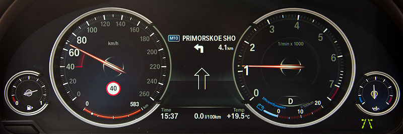 Multifunktionales Instrumentendisplay im Komfort Modus