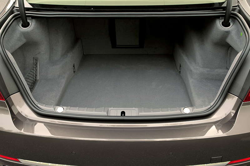 BMW 750Li (F02 LCI), Kofferraum
